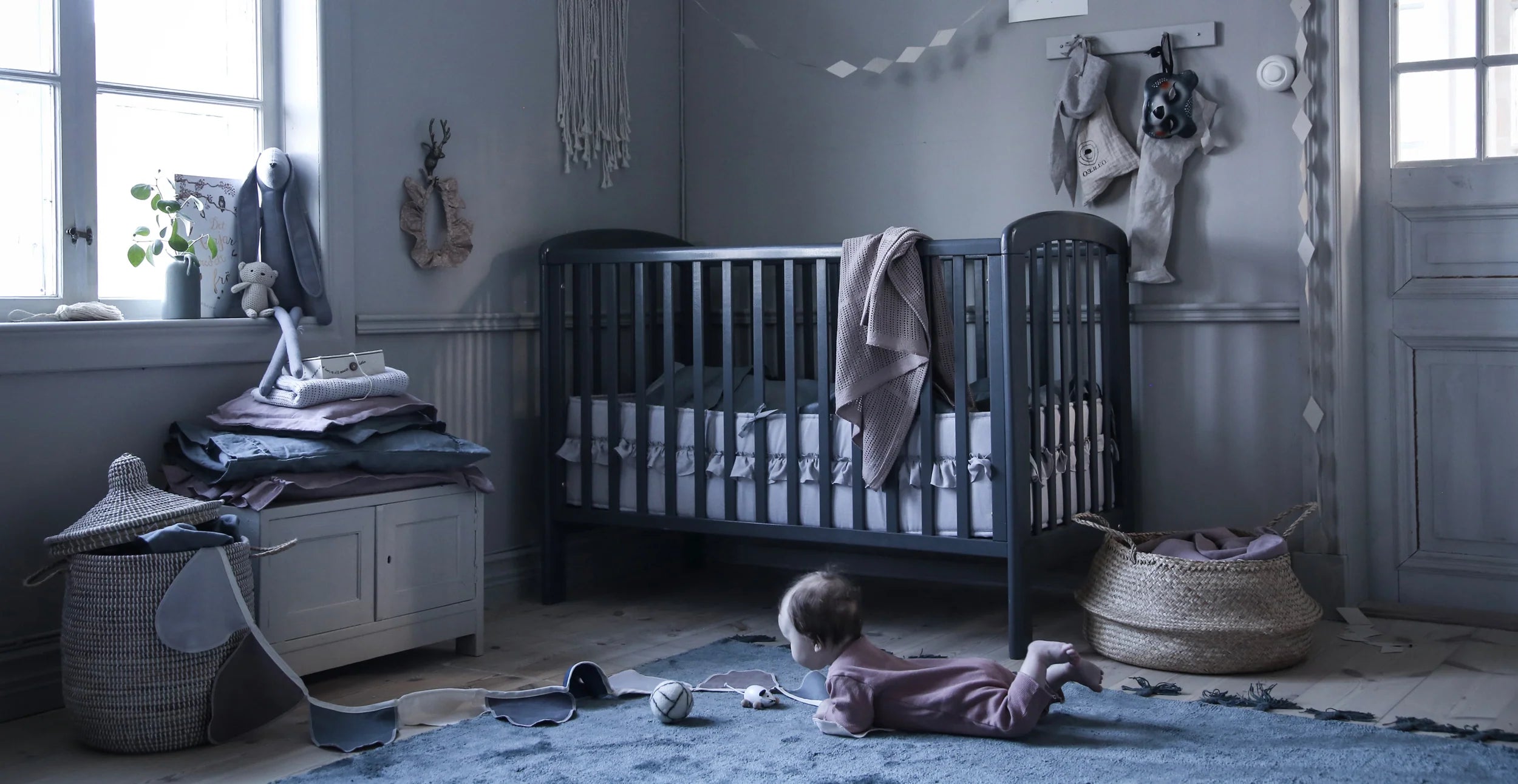 Sängar, Vaggor och Junior sidor, Juniorsäng