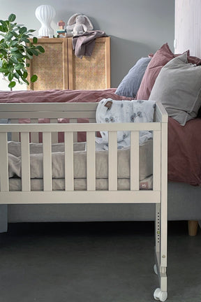 Bedside mini bed/ cradle Oslo - SAND